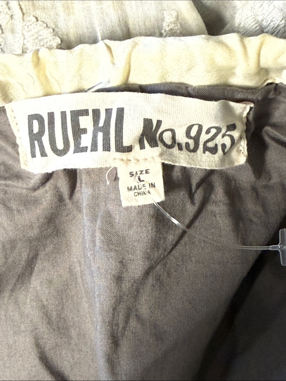 Ruehl No. 925 white embroidered mini skirt lined - Picture 12 of 14